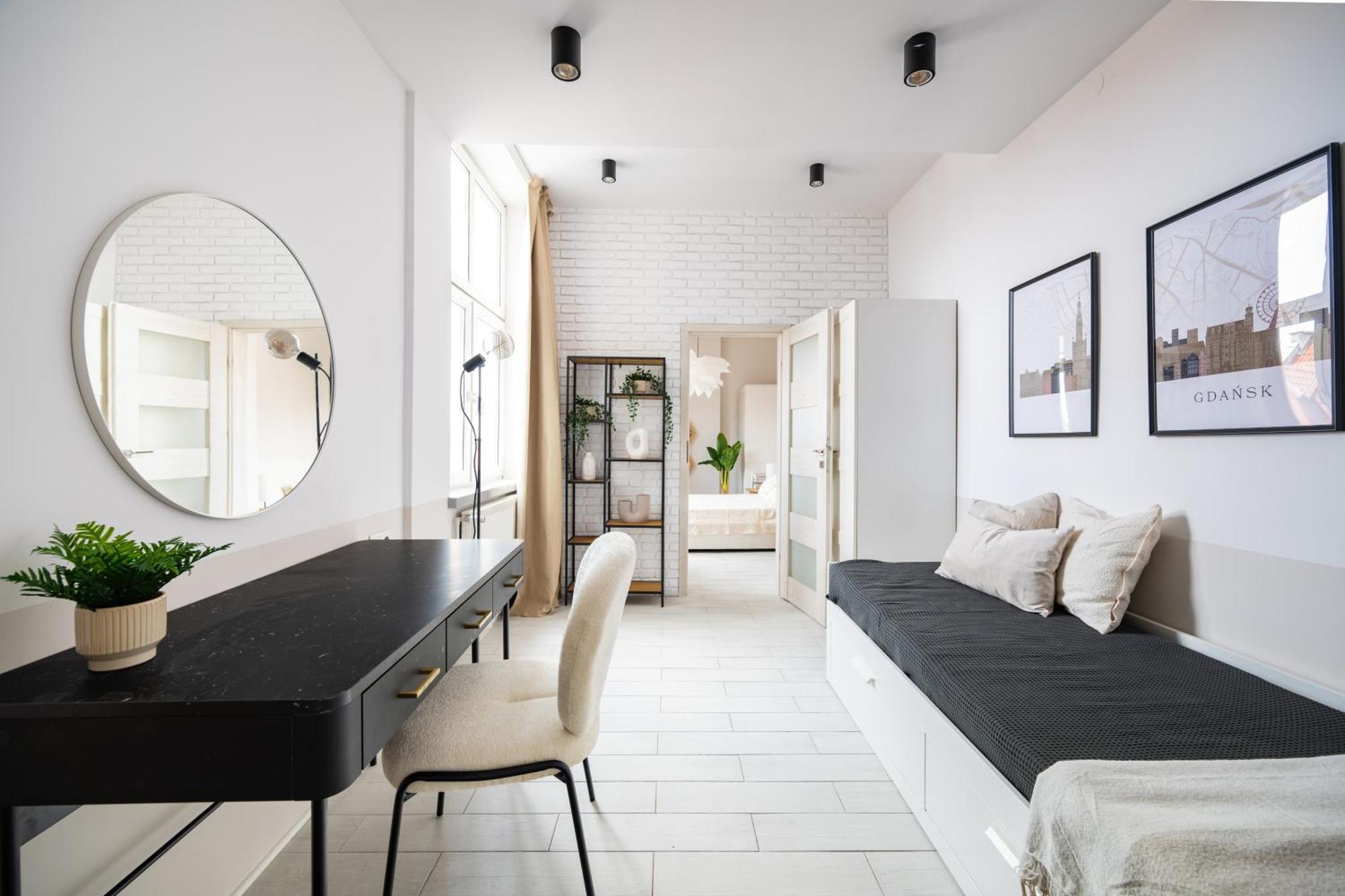 Stunning Apartment With Balcony Гданьск Экстерьер фото
